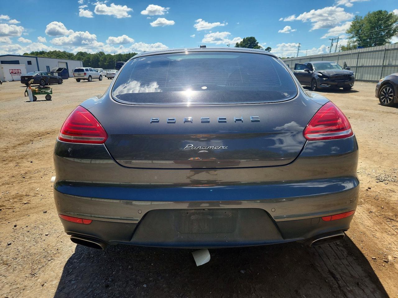 2015 Porsche Panamera 2 - Image 6