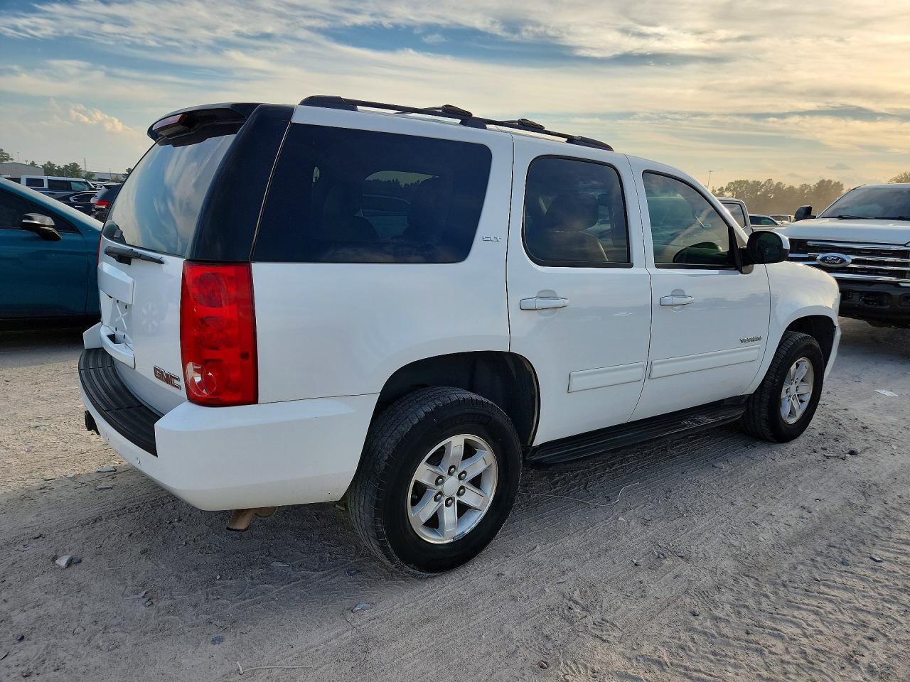 2012 GMC Yukon Slt - Фото 3