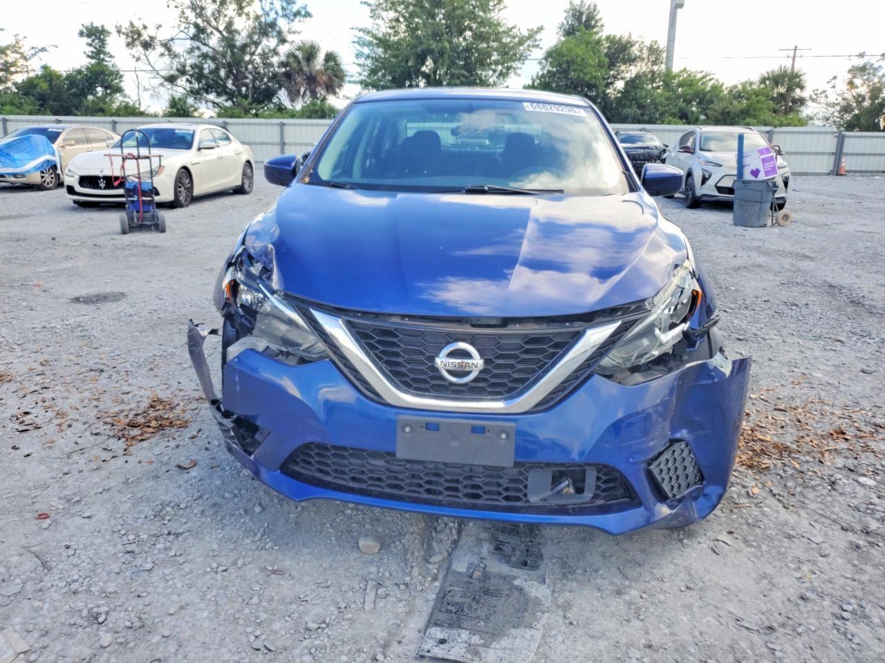 2019 Nissan Sentra S - Фото 5