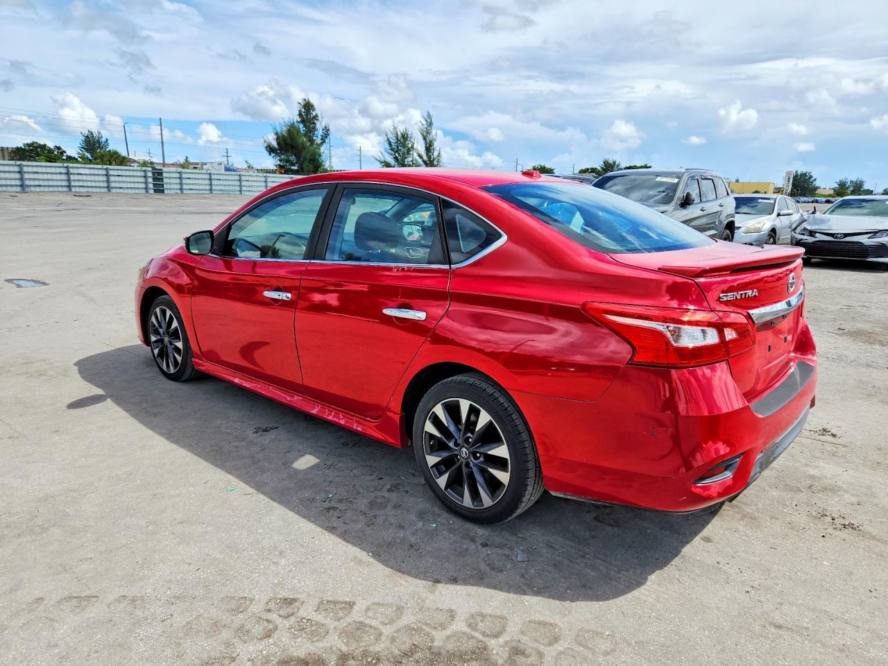 2016 Nissan Sentra Sr - Фото 2