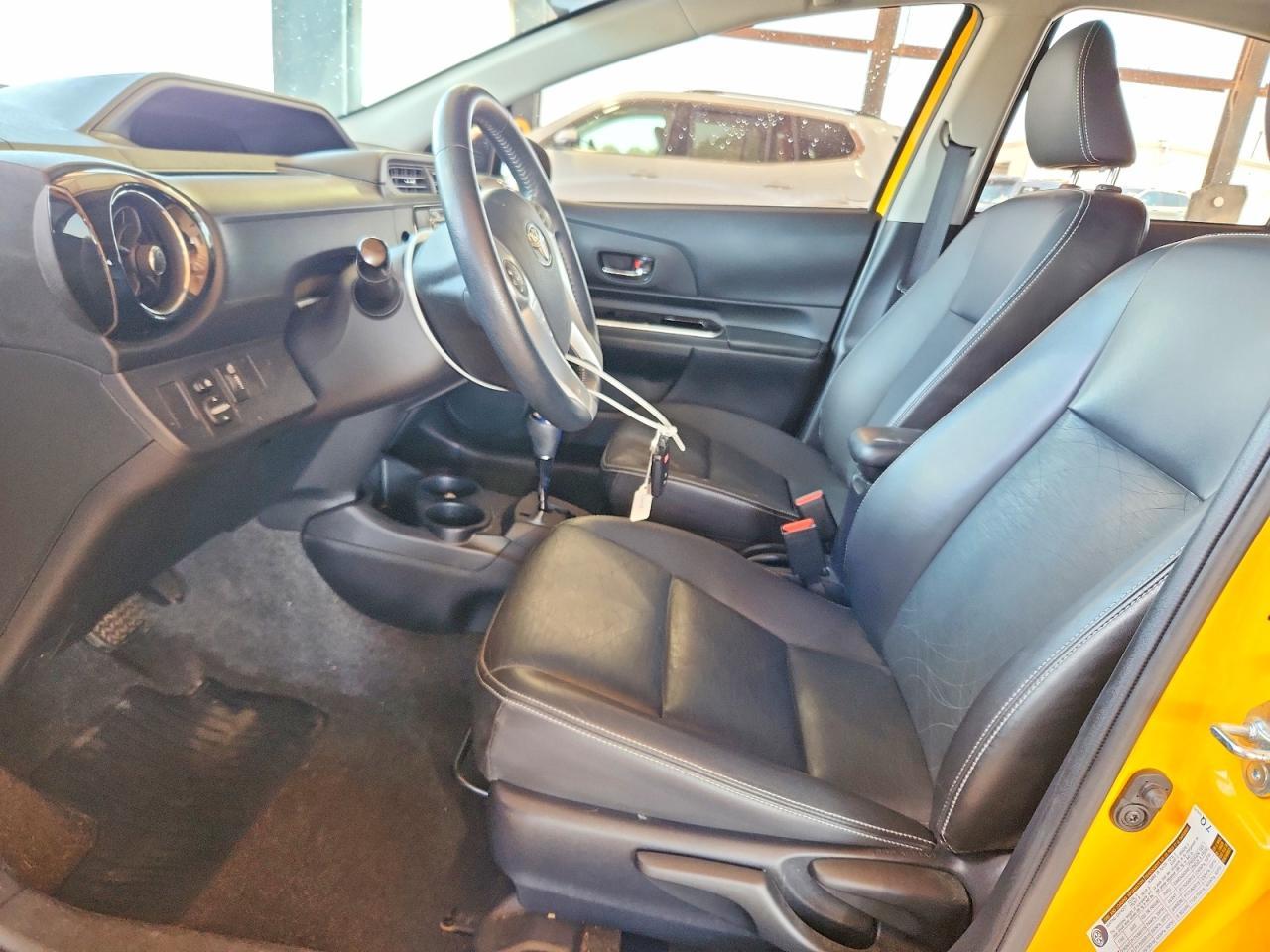 2015 Toyota Prius C Four - Image 7