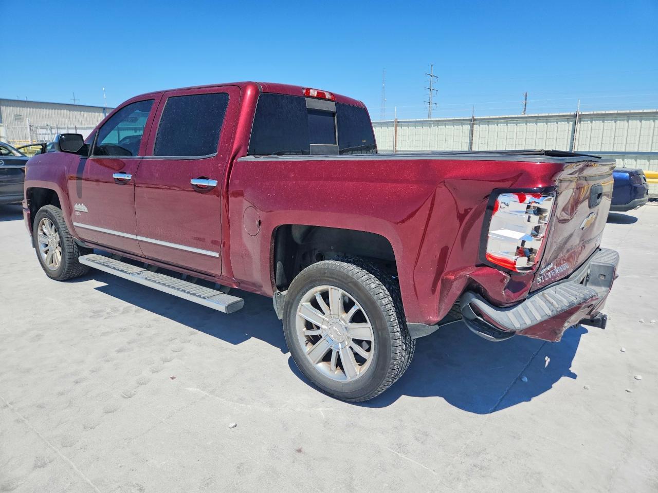 2014 Chevrolet Silverado C1500 High Country - Фото 2