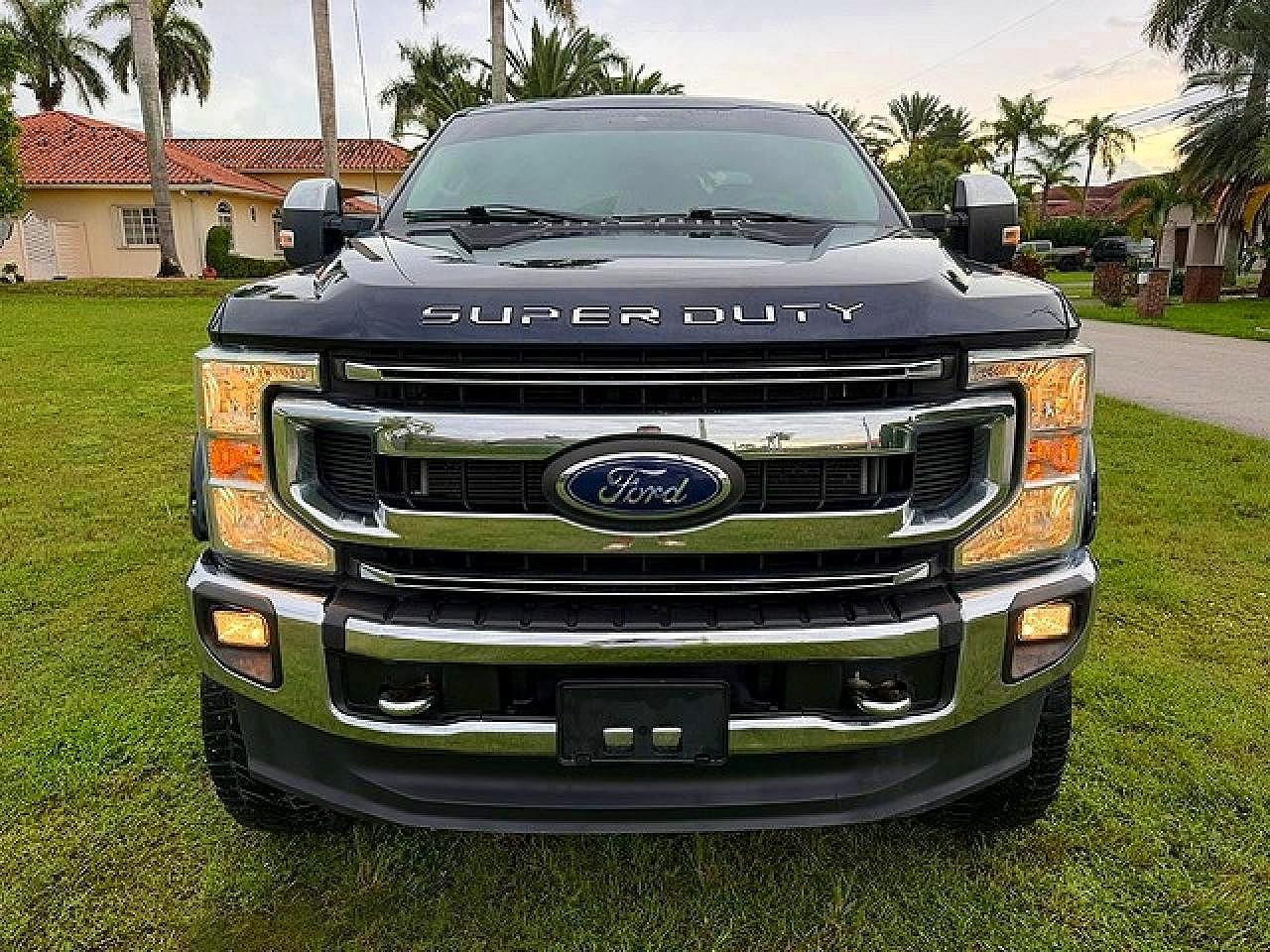 2021 Ford F250 Super Duty - Фото 5