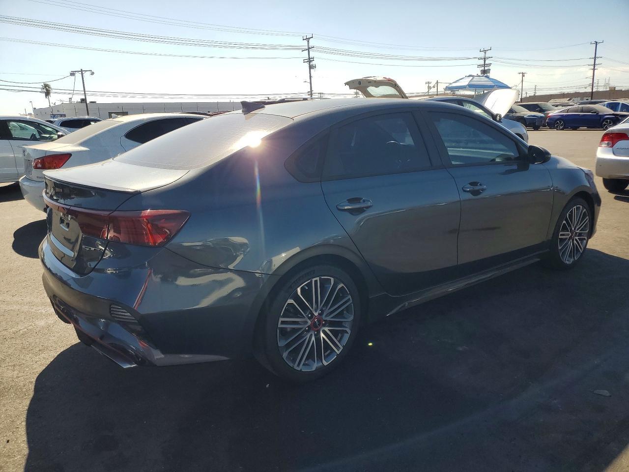 2023 Kia Forte Gt - Фото 3