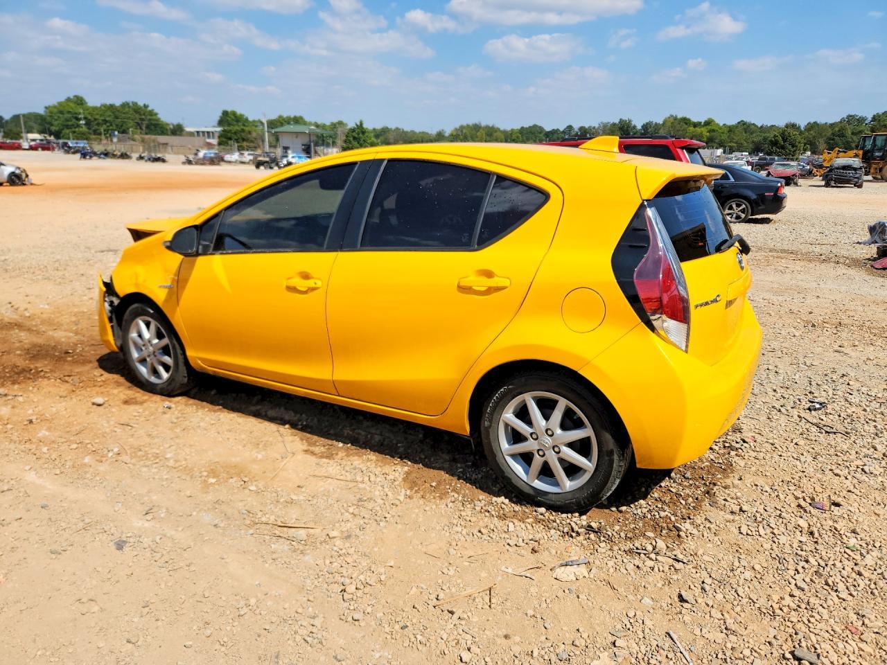 2015 Toyota Prius C Four - Image 2