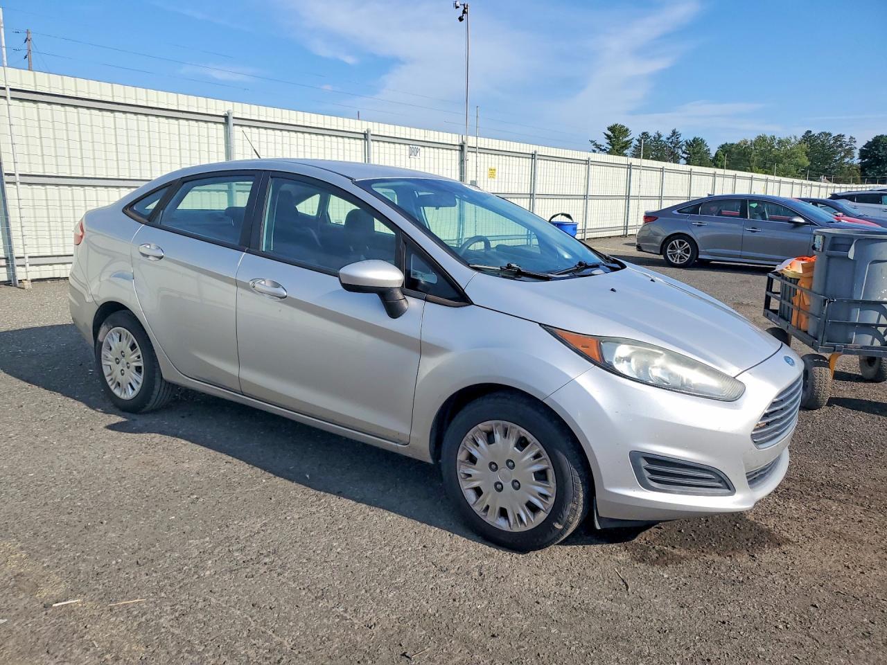 2015 Ford Fiesta S - Image 4
