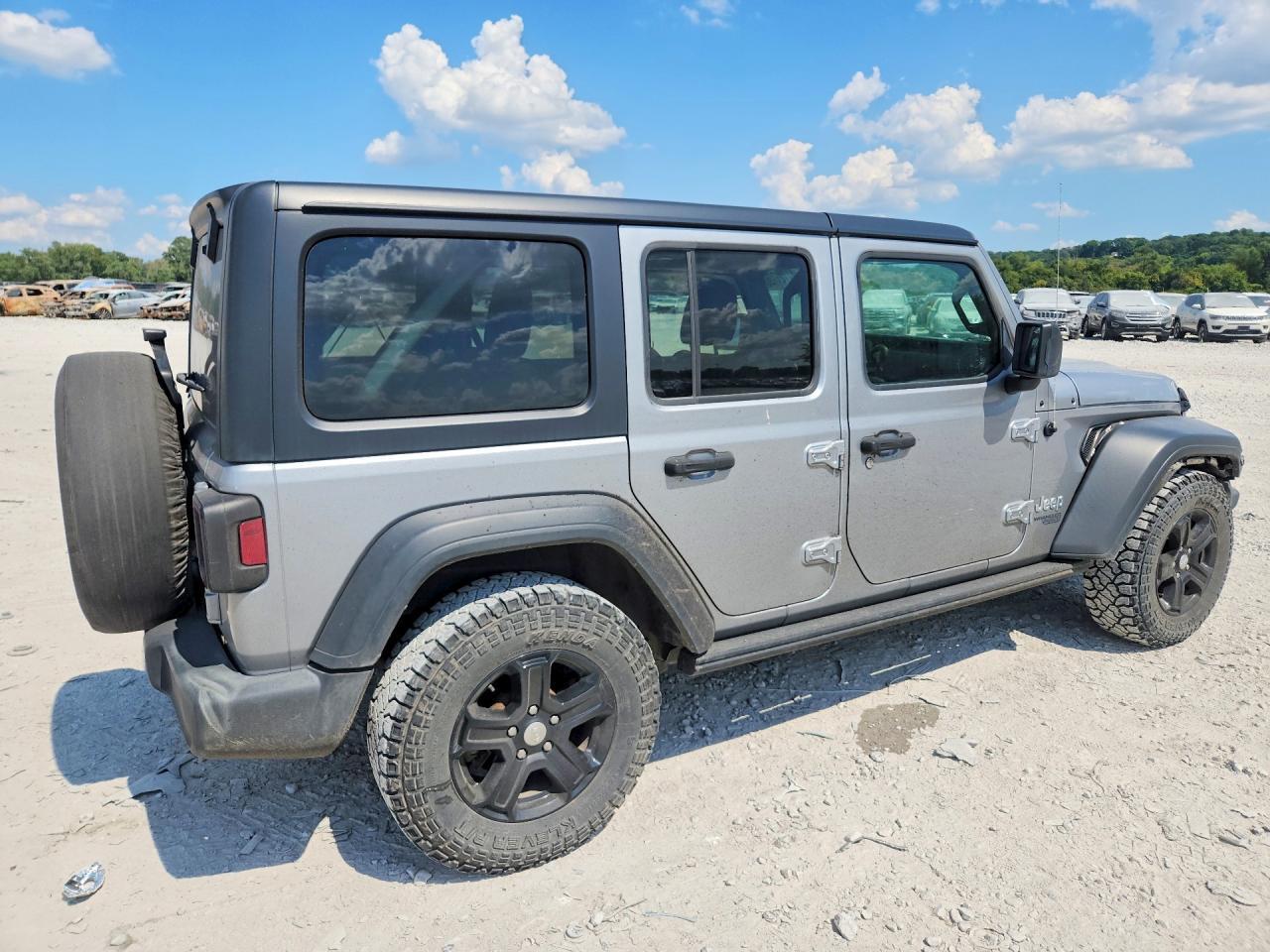 2020 Jeep Wrangler Unlimited Sport - Фото 3