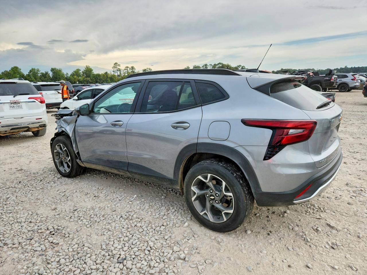 2026 Chevrolet Trax 1Lt - Image 2