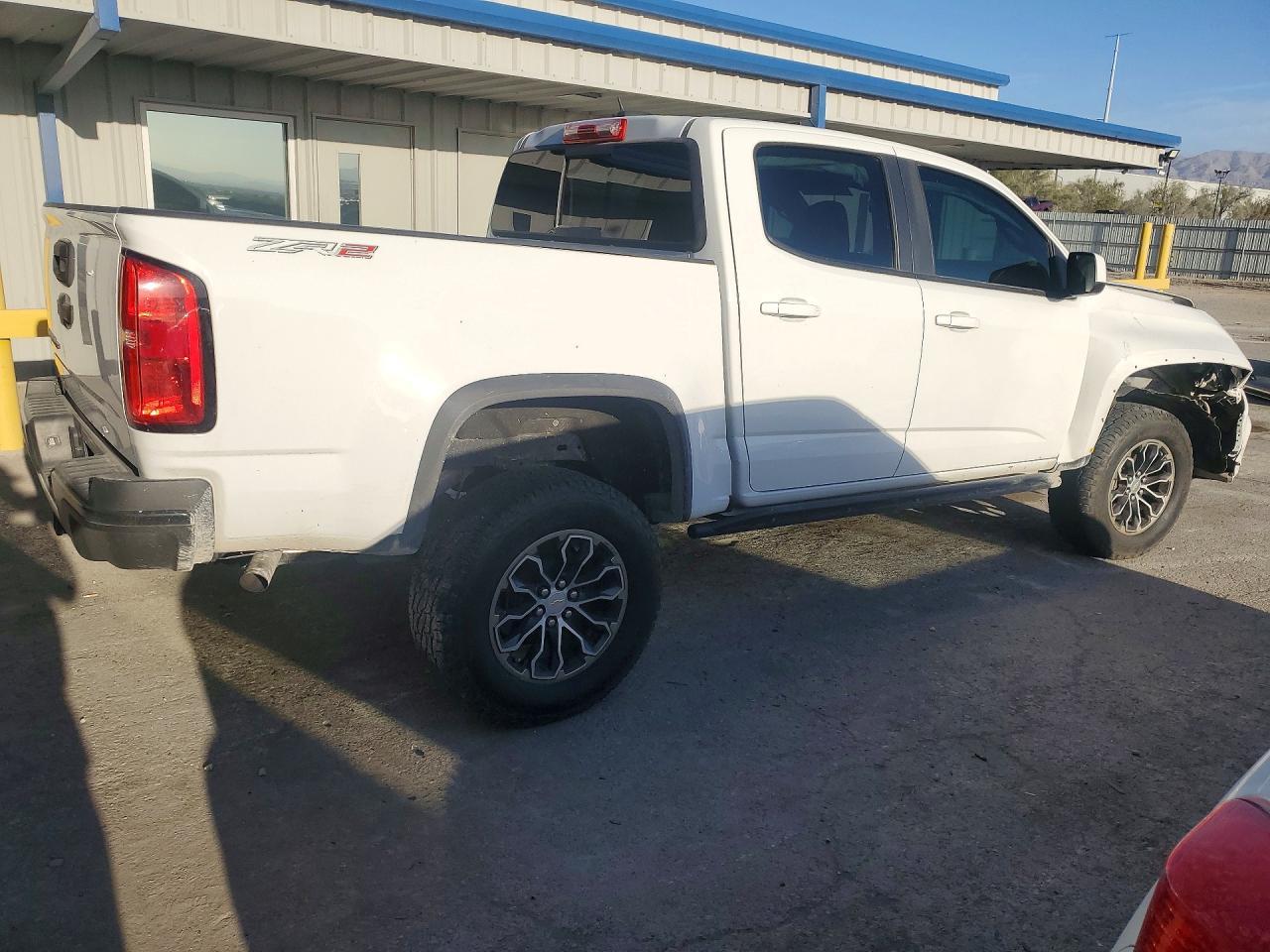 2019 Chevrolet Colorado Zr2 - Image 3