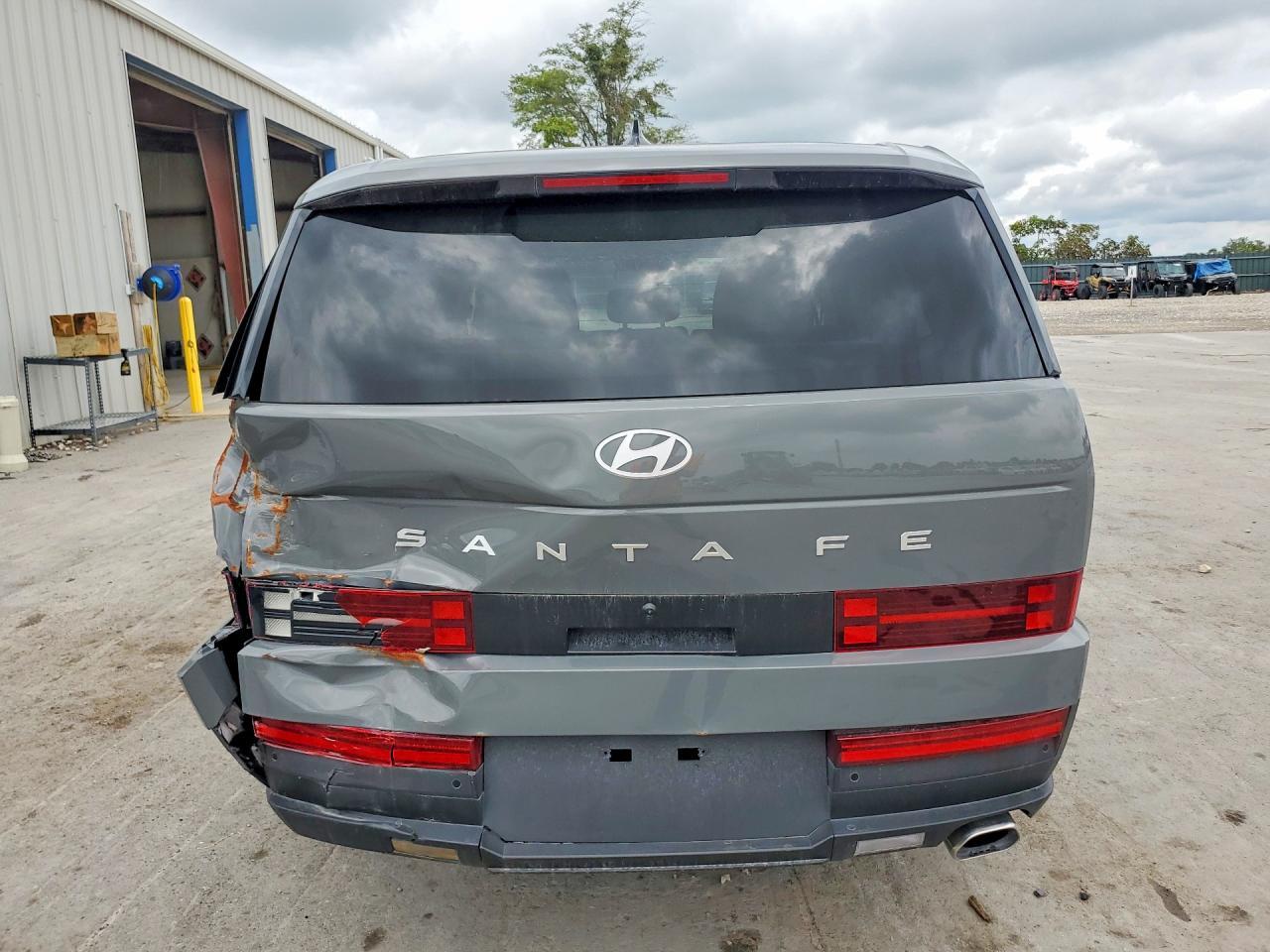 2025 Hyundai Santa Fe Se - Image 6
