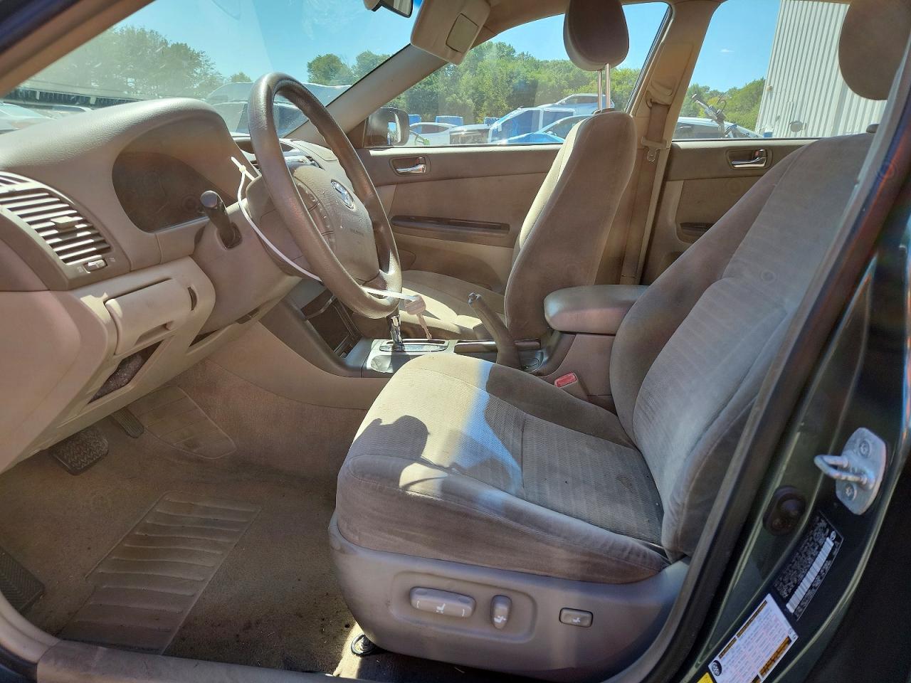 2006 Toyota Camry Le - Image 7