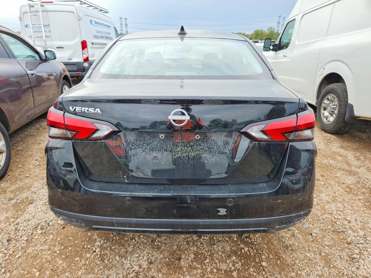 2025 Nissan Versa Sv - Фото 6