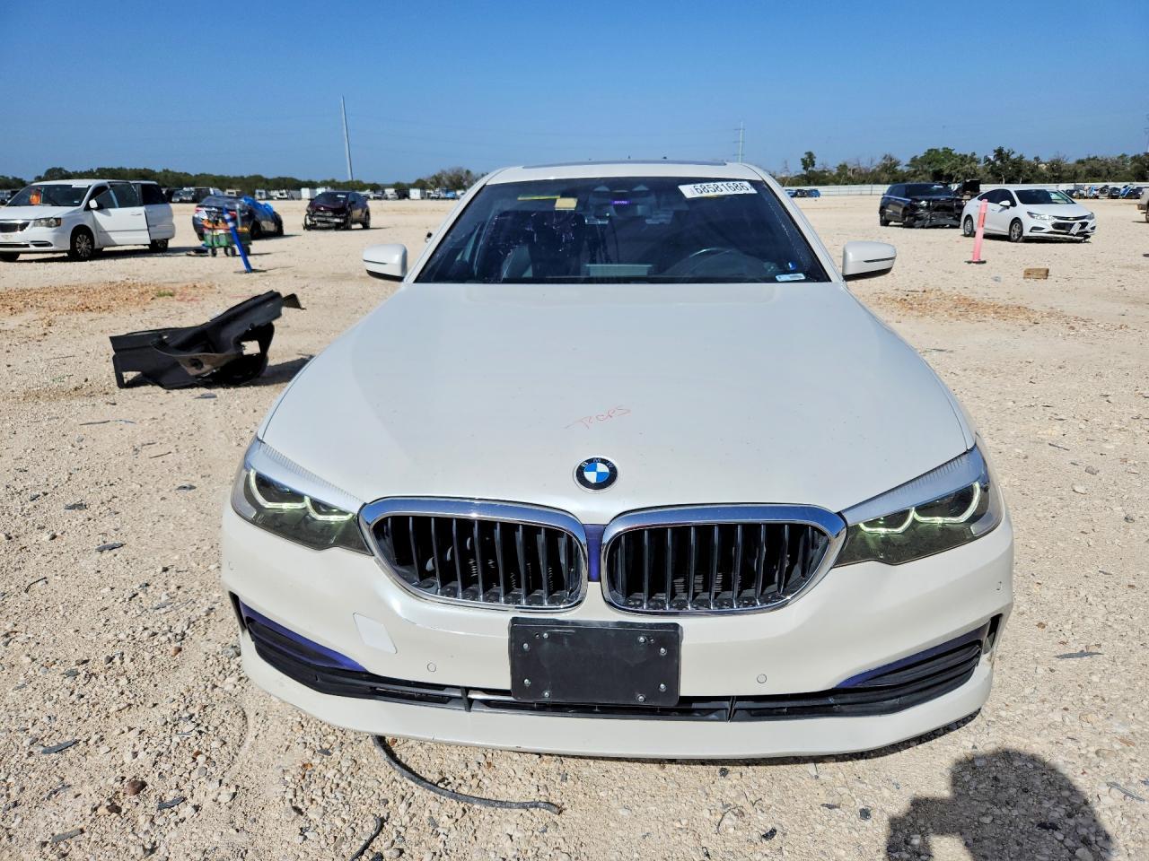 2019 BMW 530 Xi - Фото 5