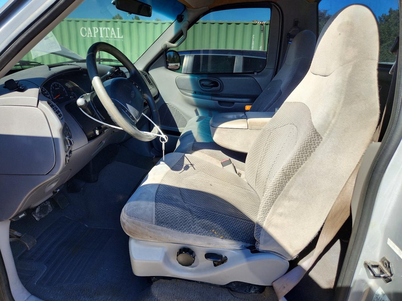 1999 Ford F150 - Image 7