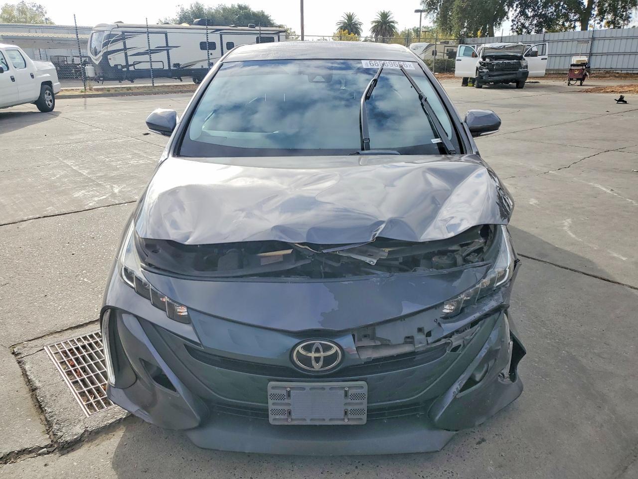 2022 Toyota Prius Prime Xle - Image 5