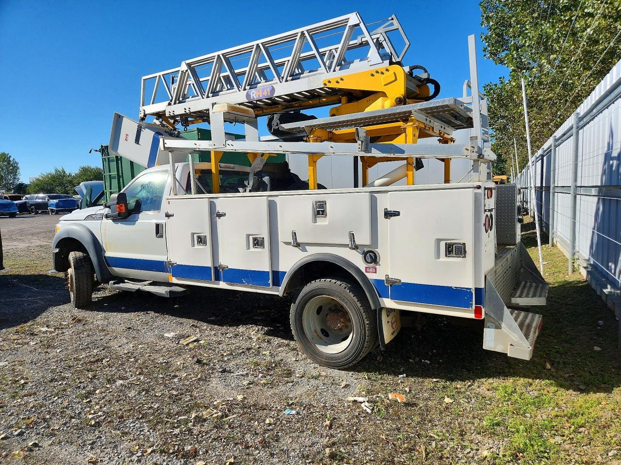 2011 Ford F450 Super Duty - Фото 2