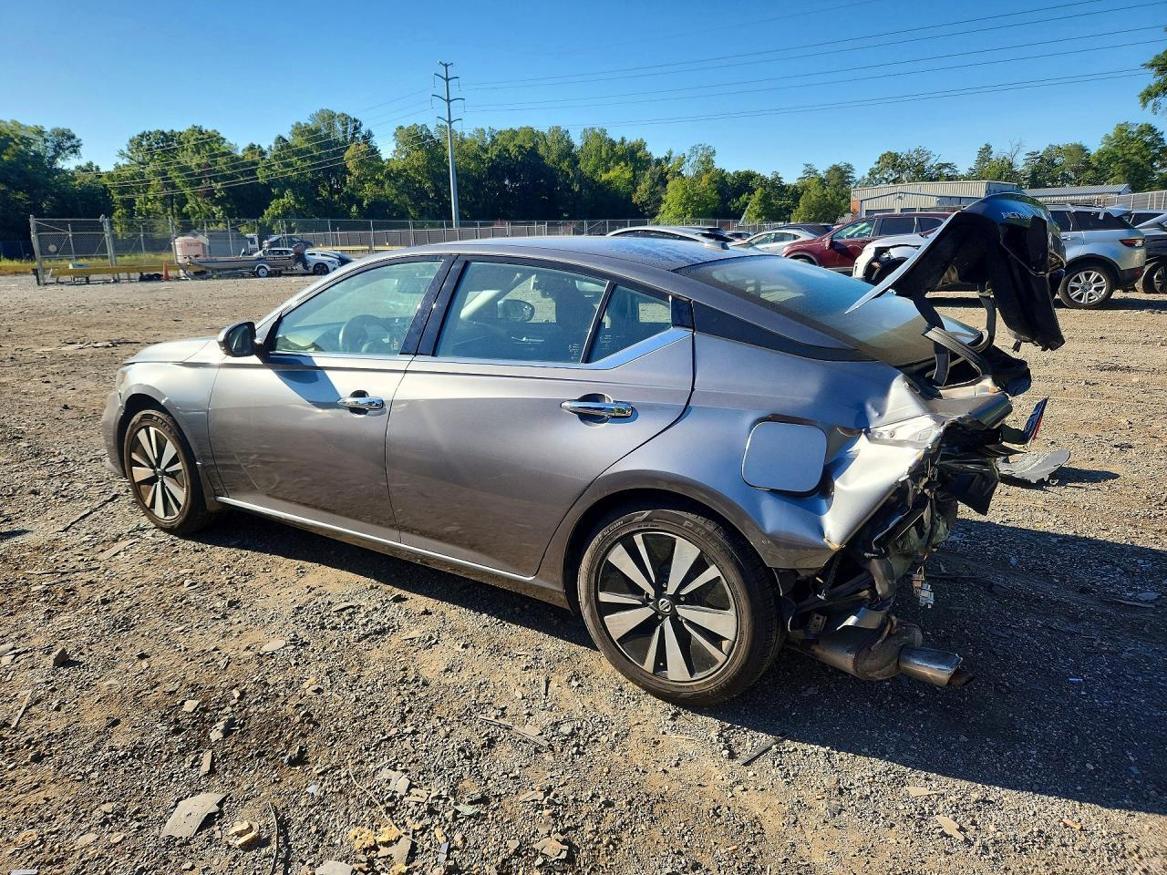 2019 Nissan Altima Sv - Image 2