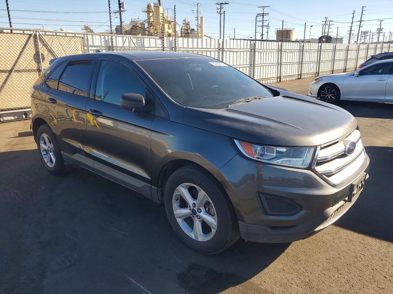 2016 Ford Edge Se - Фото 4