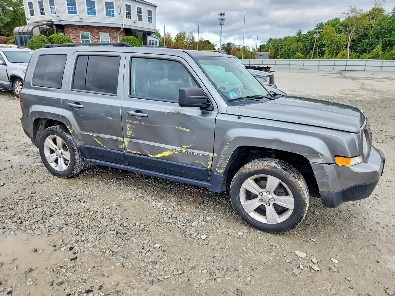 2012 Jeep Patriot Latitude - Image 4