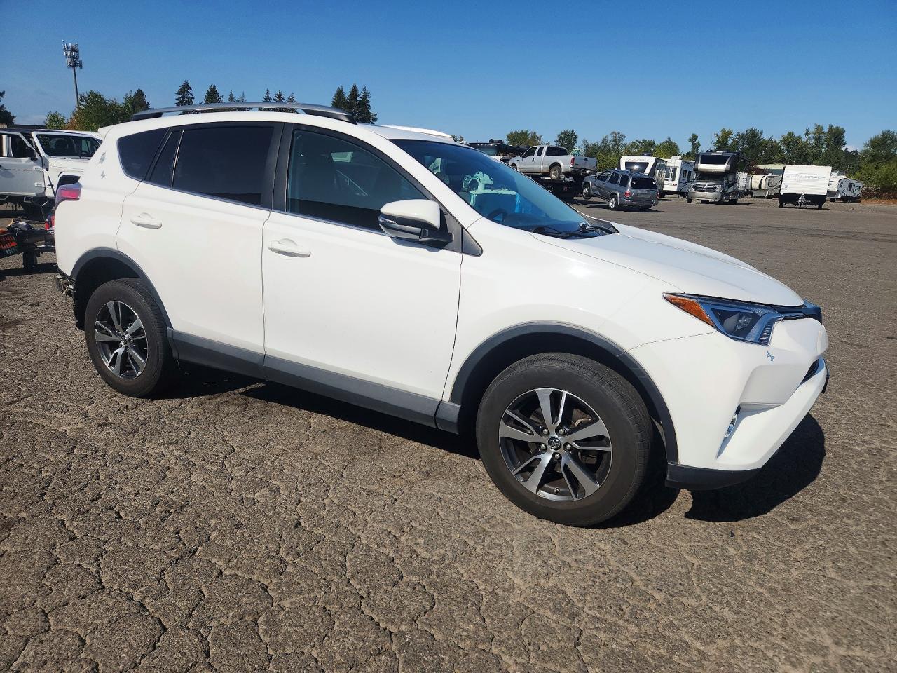 2017 Toyota Rav4 Xle - Фото 4