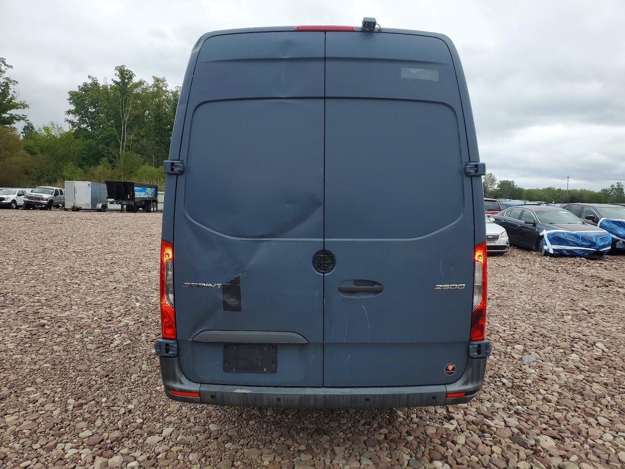 2019 Mercedes-Benz Sprinter 2500/3500 - Image 6