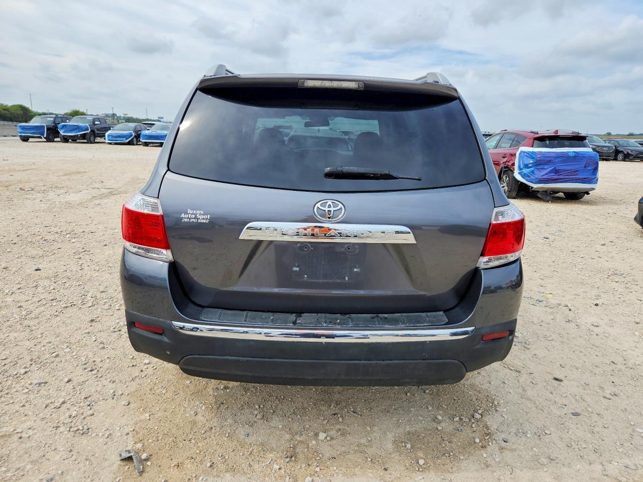 2013 Toyota Highlander Base - Фото 6