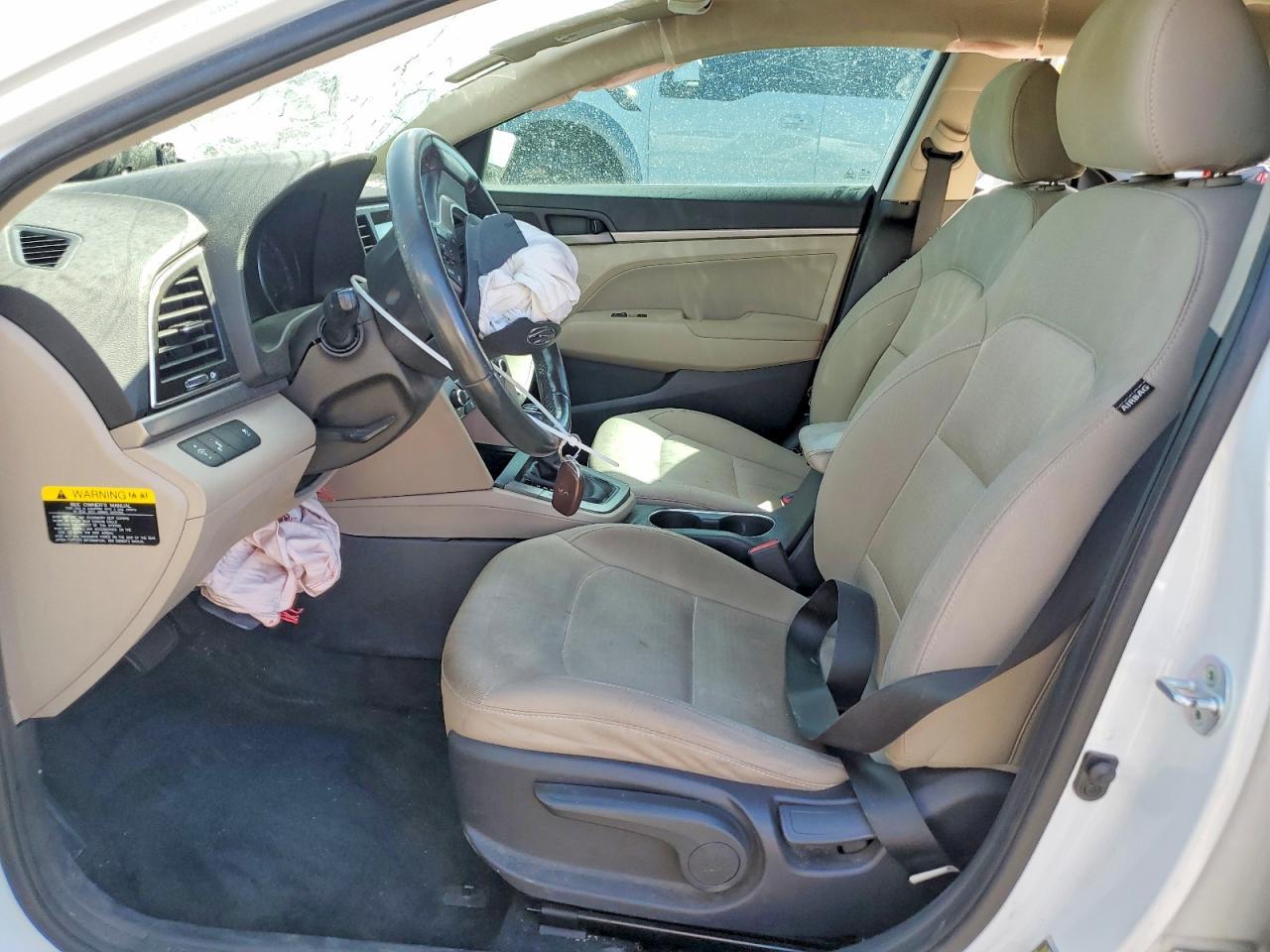 2017 Hyundai Elantra Se - Image 7