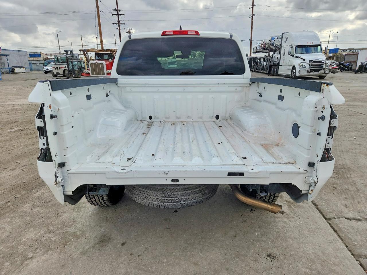 2023 Nissan Frontier S - Фото 6
