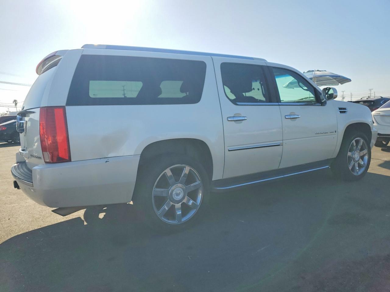 2008 Cadillac Escalade Esv - Image 3
