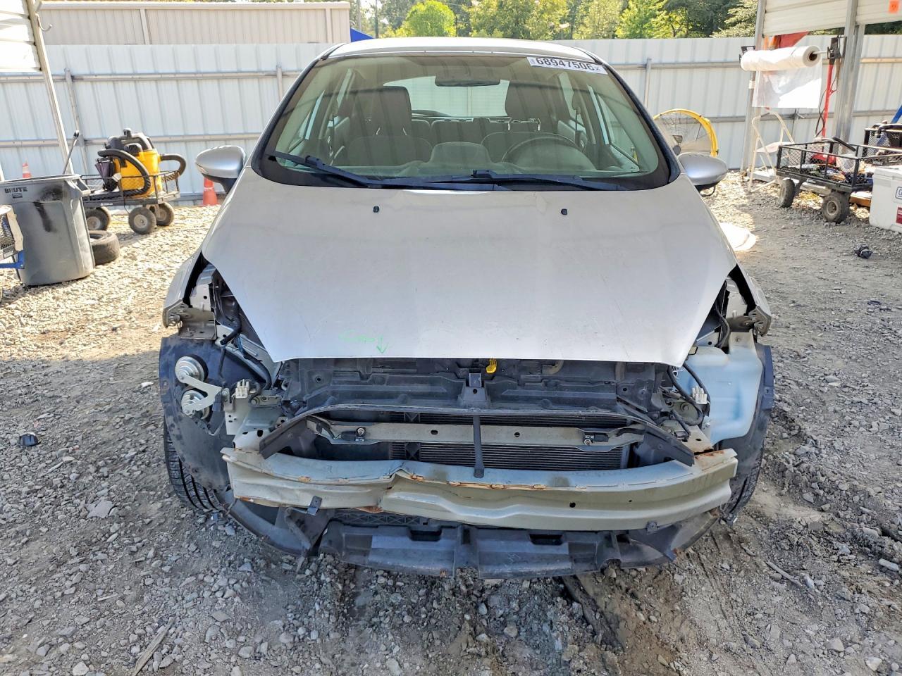 2016 Ford Fiesta Se - Фото 5