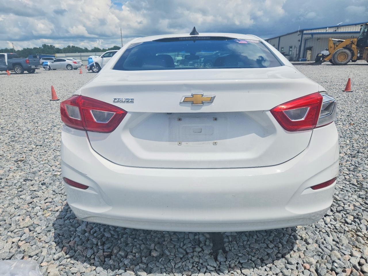 2017 Chevrolet Cruze Ls - Фото 6