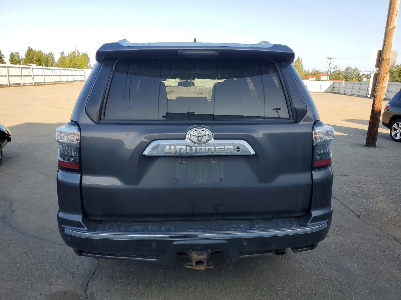 2015 Toyota 4Runner Limited - Фото 6