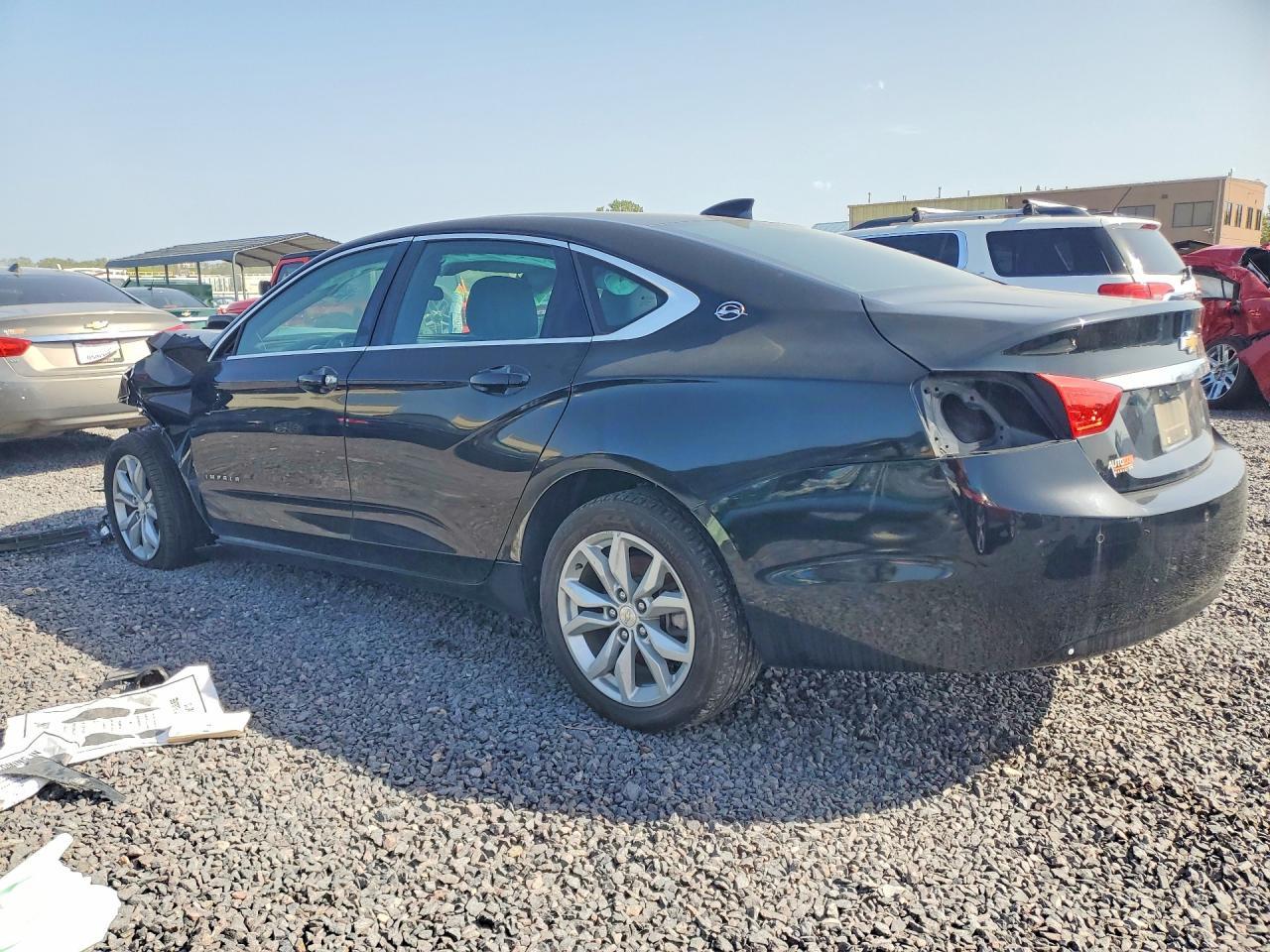 2017 Chevrolet Impala Lt - Image 2