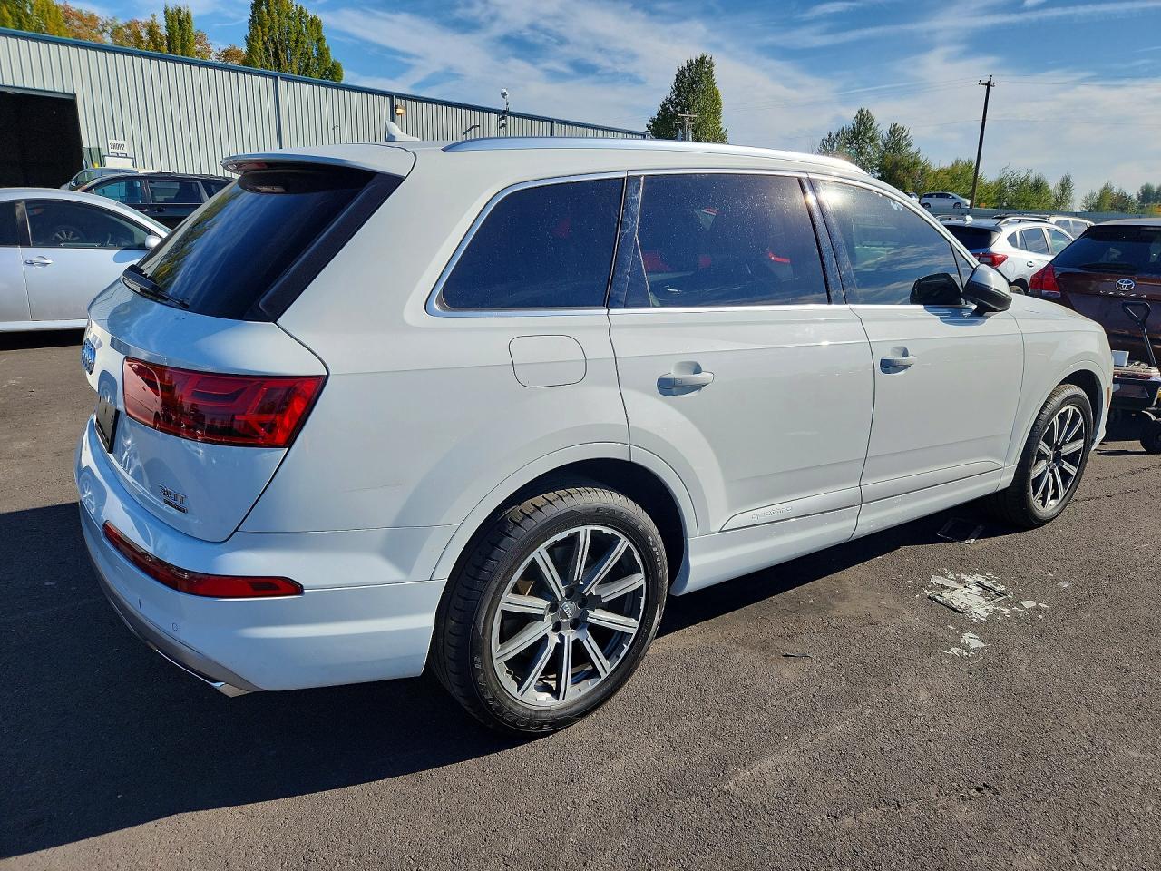 2017 Audi Q7 Premium Plus - Фото 3