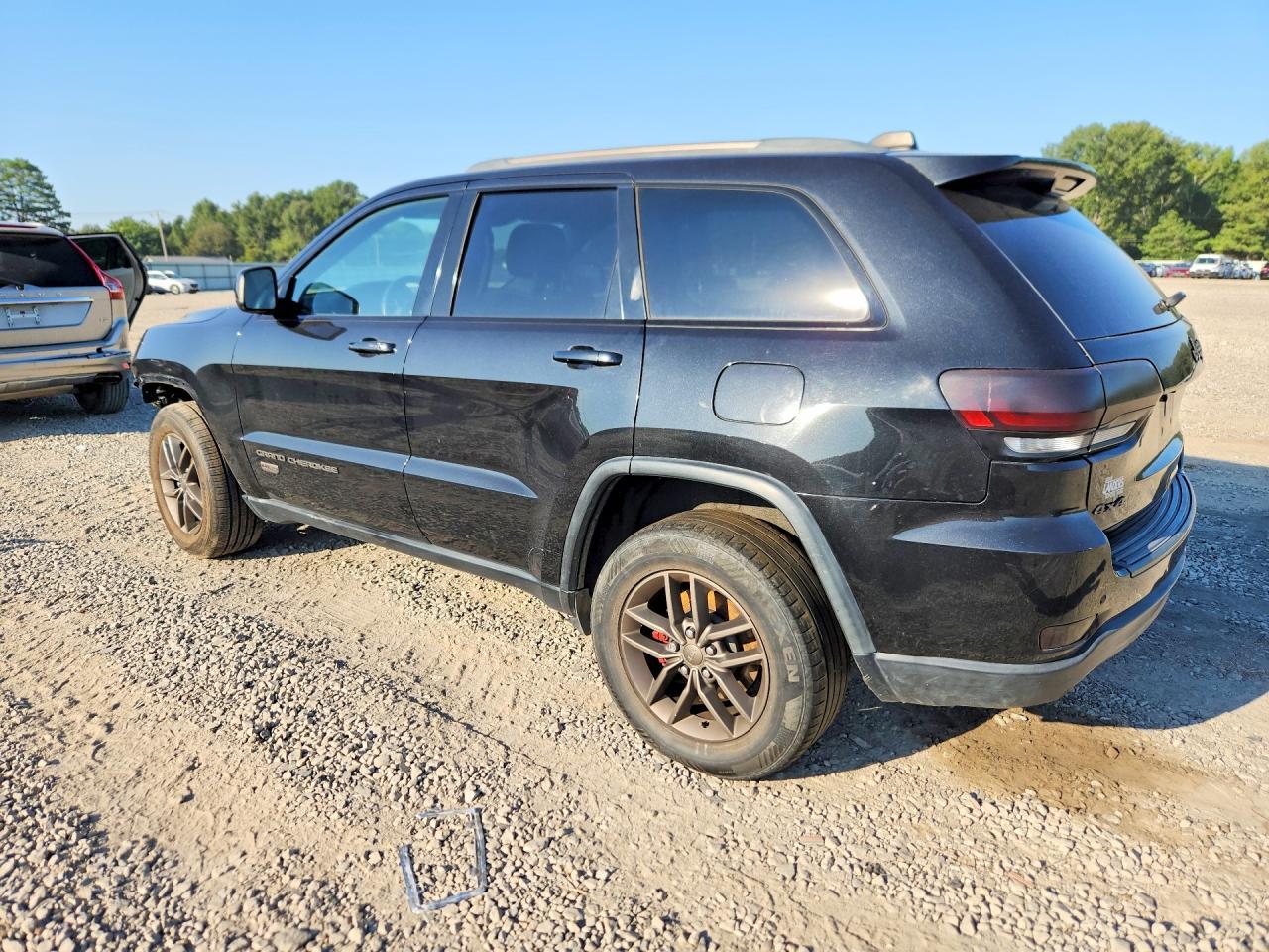 2016 Jeep Grand Cherokee Laredo - Фото 2