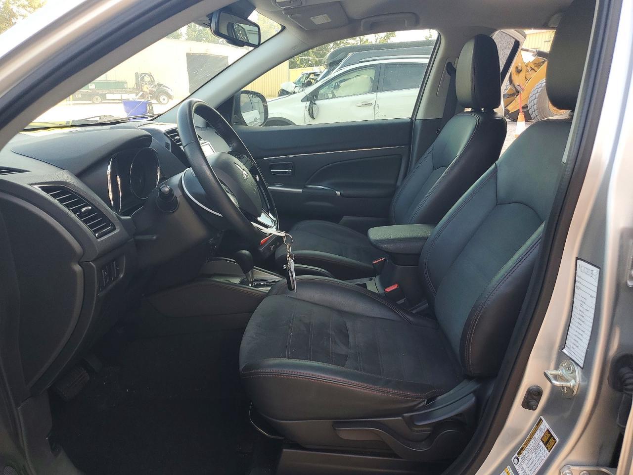 2023 Mitsubishi Outlander Sport S/Se - Фото 7
