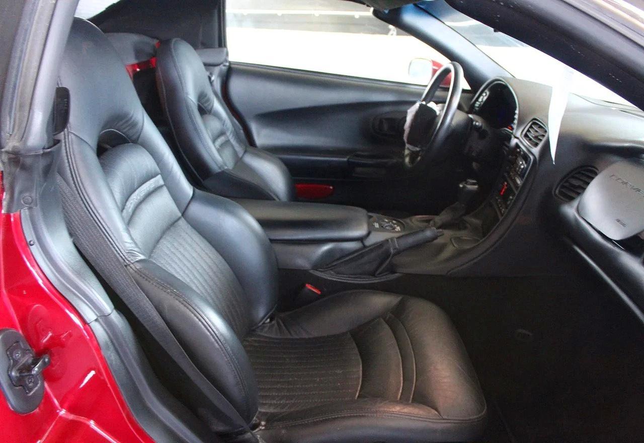 2002 Chevrolet Corvette - Image 5