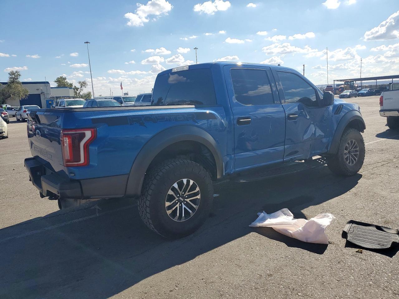 2020 Ford F150 Raptor - Фото 3