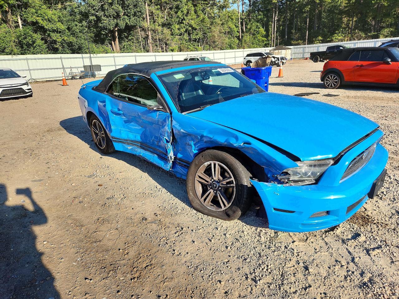 2013 Ford Mustang - Image 4