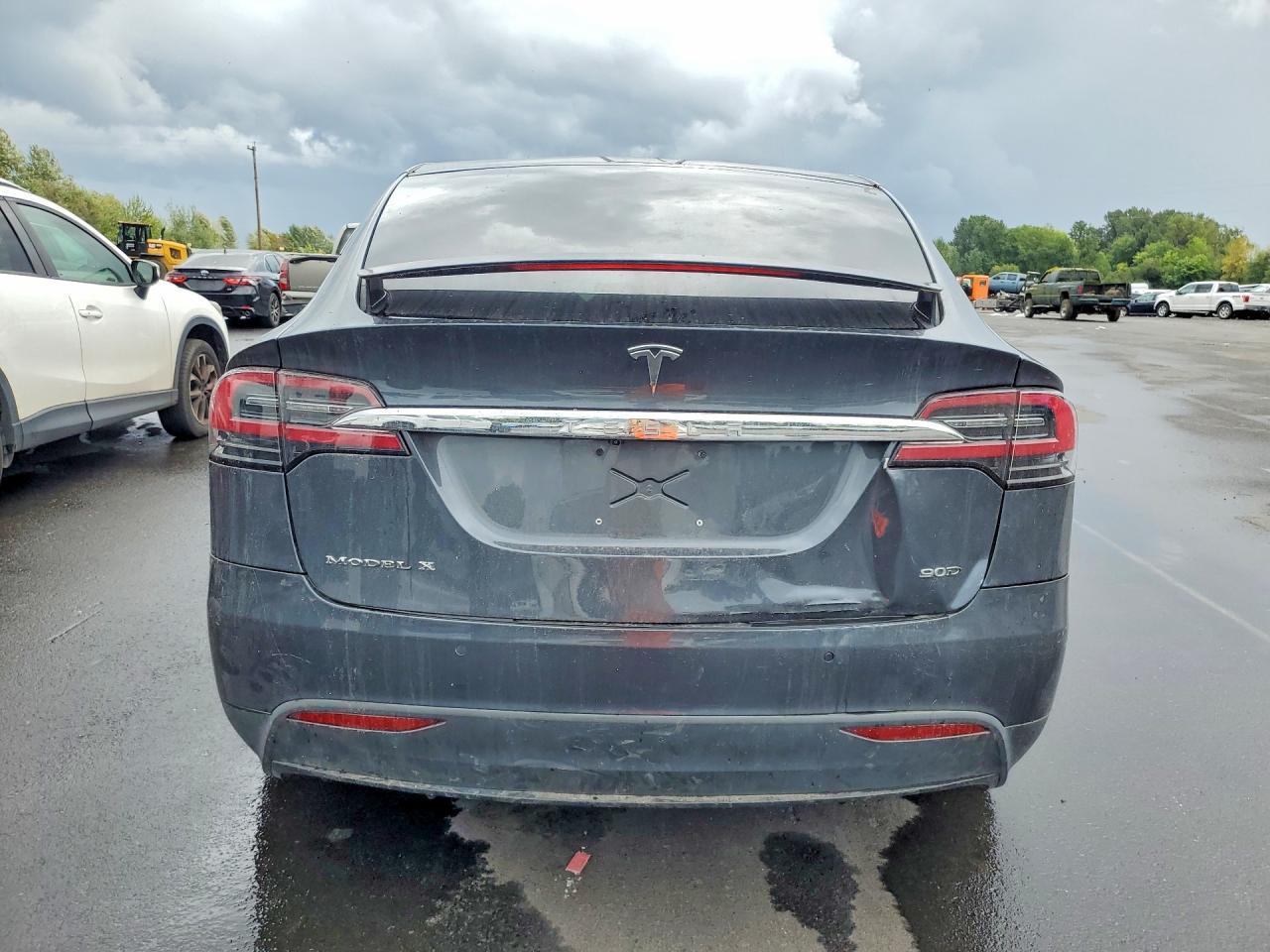 2016 Tesla Model X - Фото 6