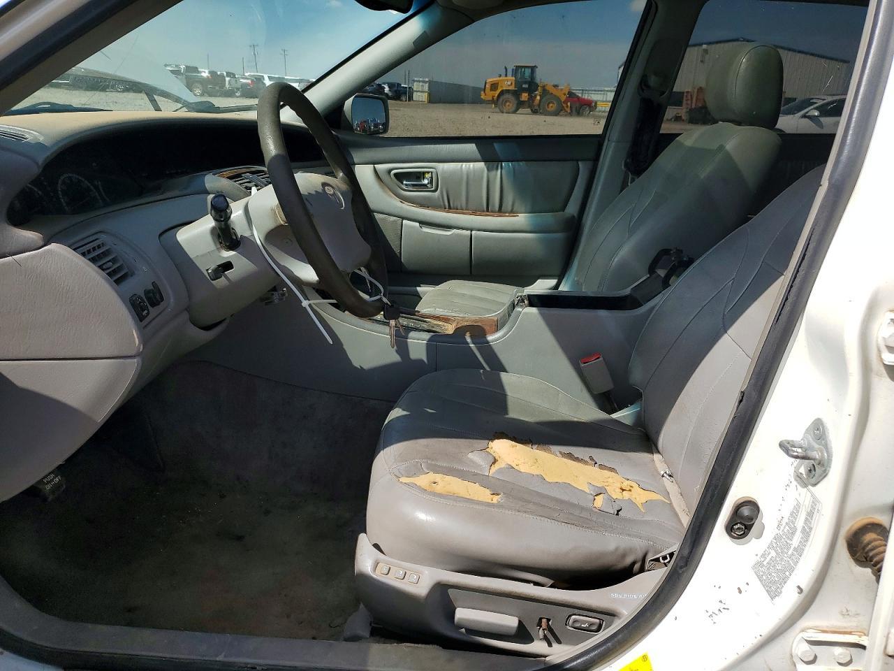 2001 Toyota Avalon Xls - Image 7