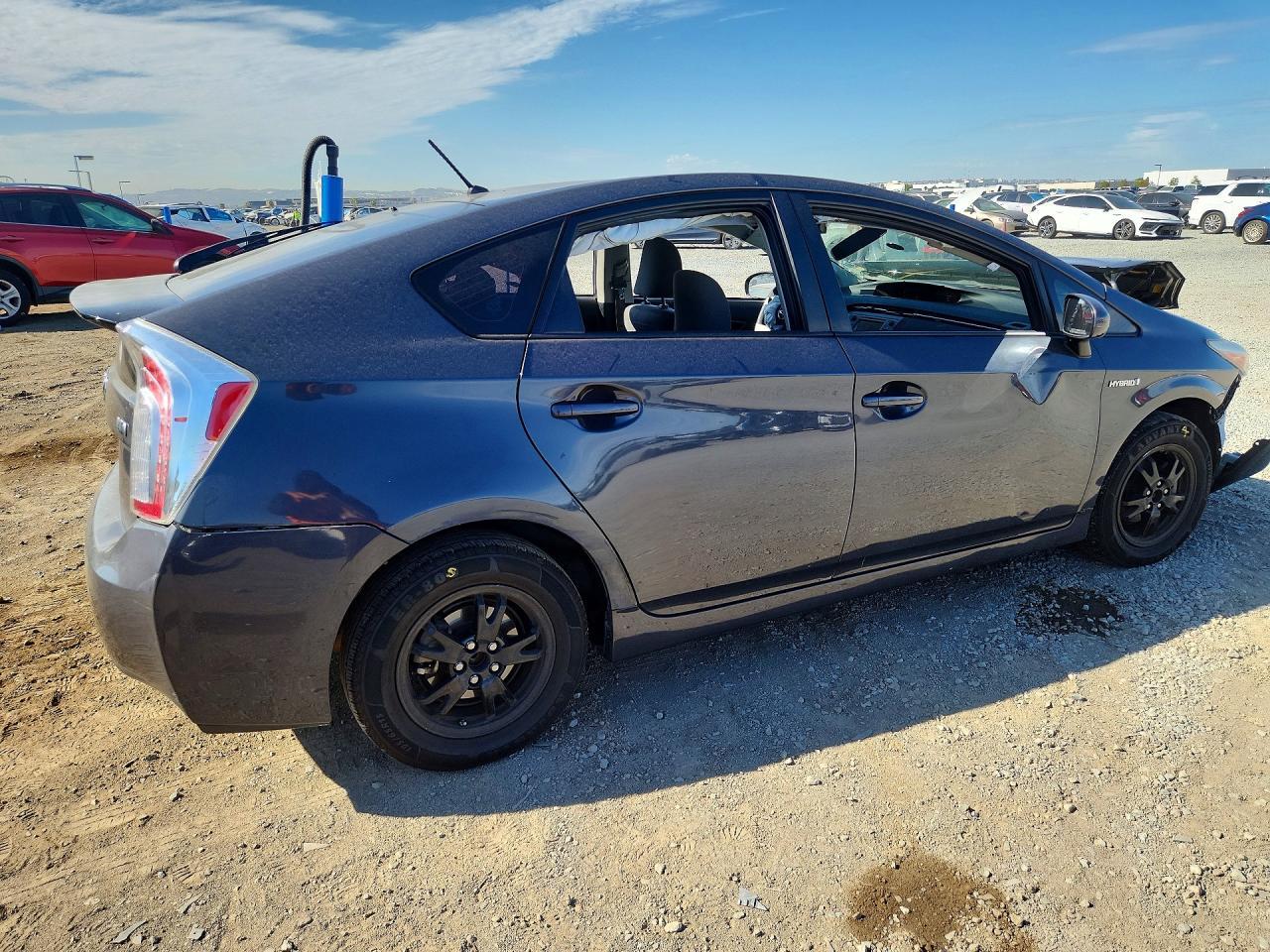 2013 Toyota Prius Two - Фото 3
