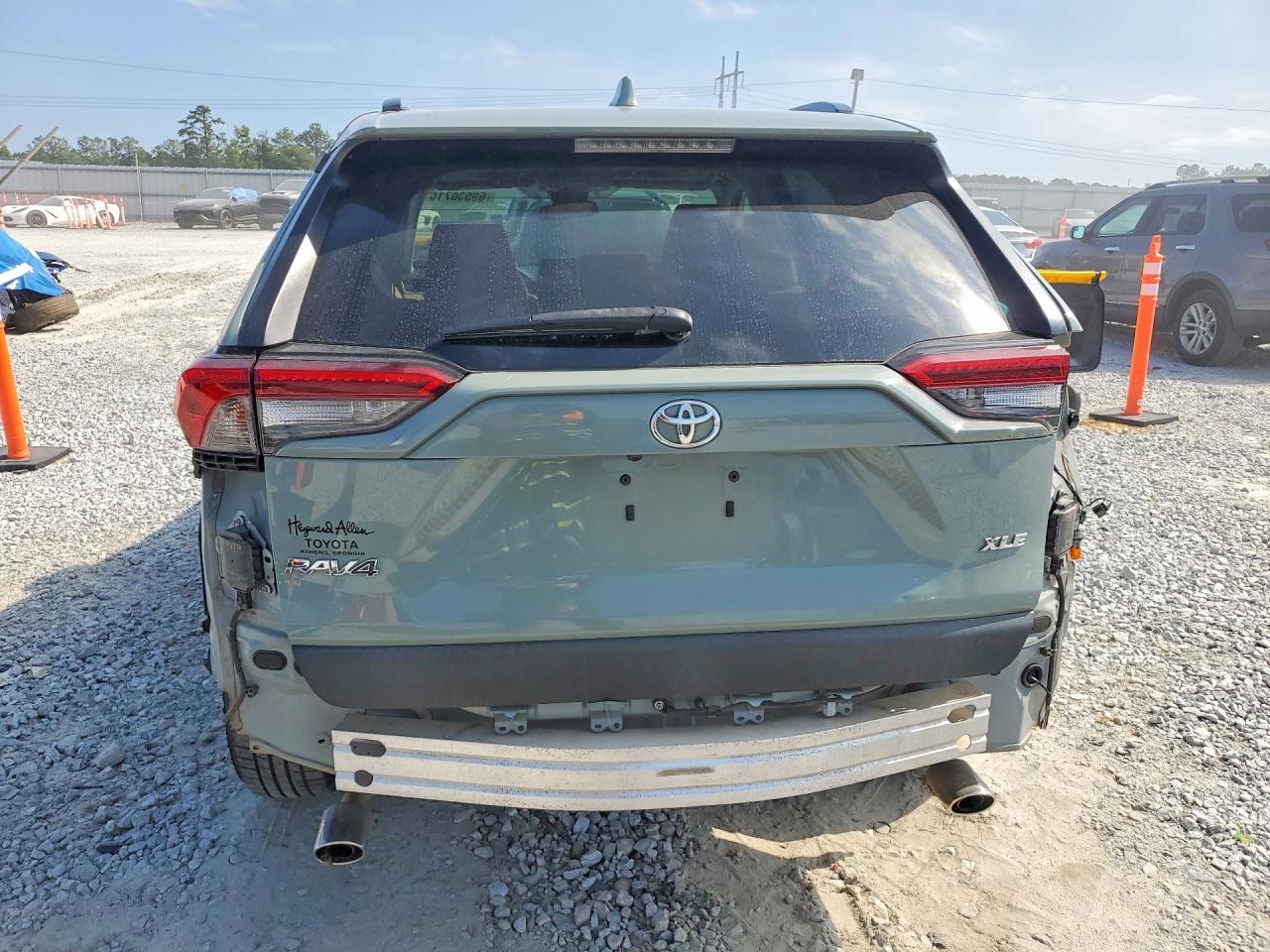 2019 Toyota Rav4 Xle - Image 6