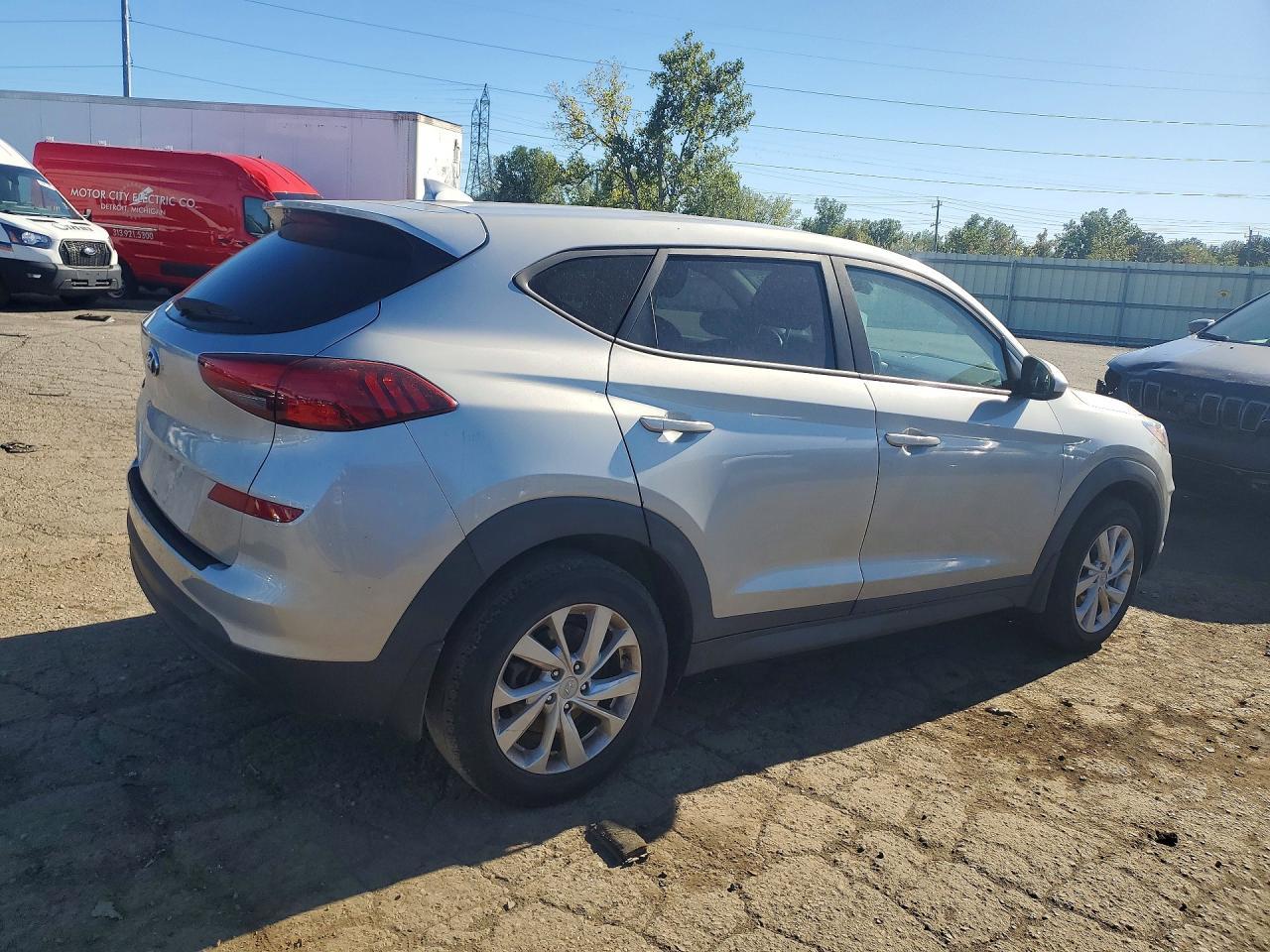 2020 Hyundai Tucson Se - Фото 3