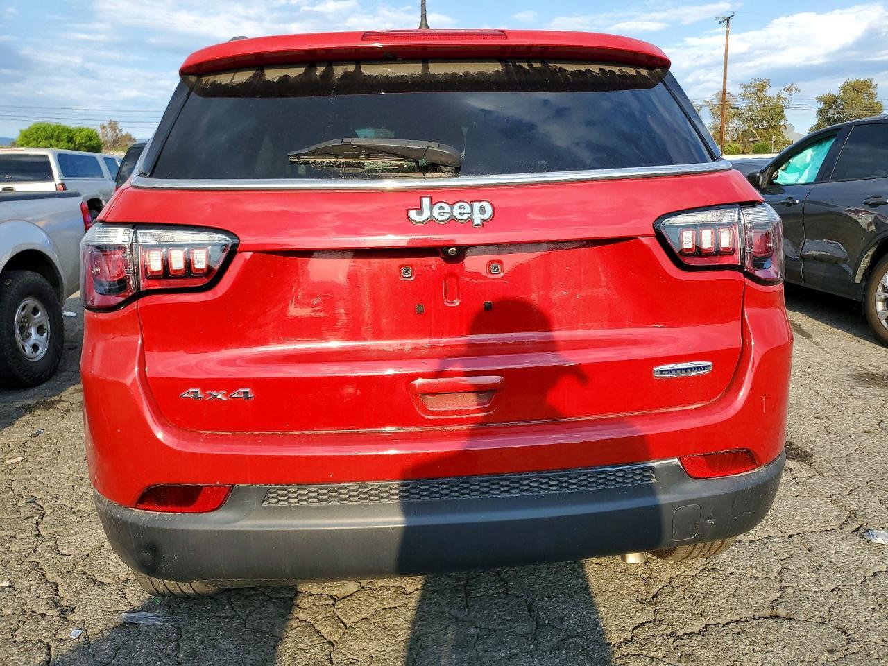 2021 Jeep Compass Latitude - Фото 6
