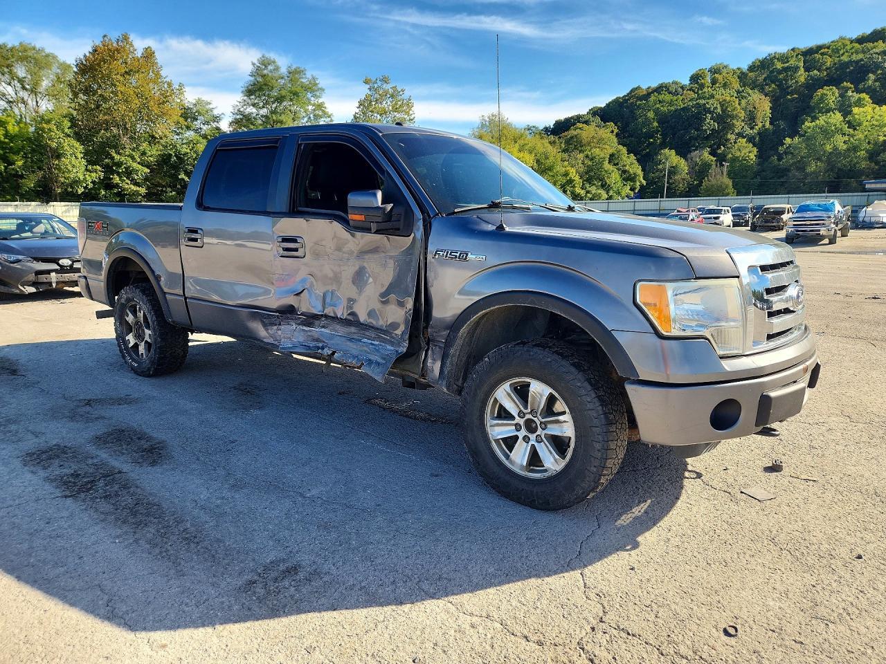 2011 Ford F150 Supercrew - Фото 4
