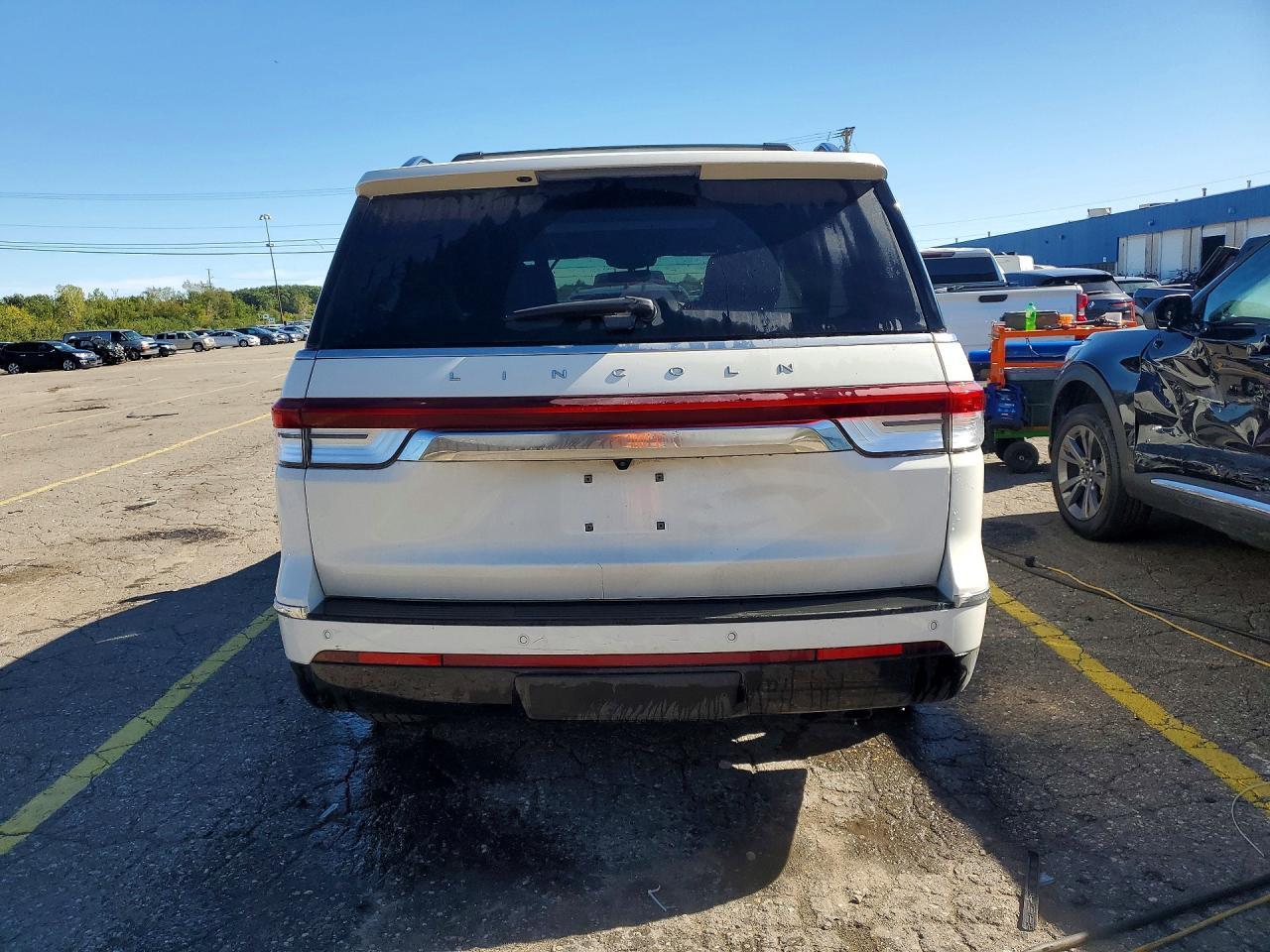 2022 Lincoln Navigator Reserve - Image 6