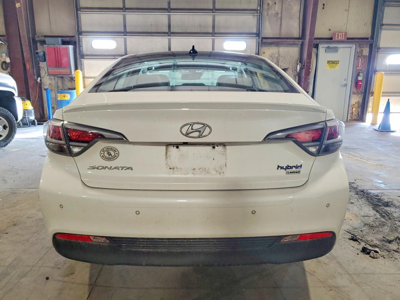 2016 Hyundai Sonata Hybrid Limited - Image 6