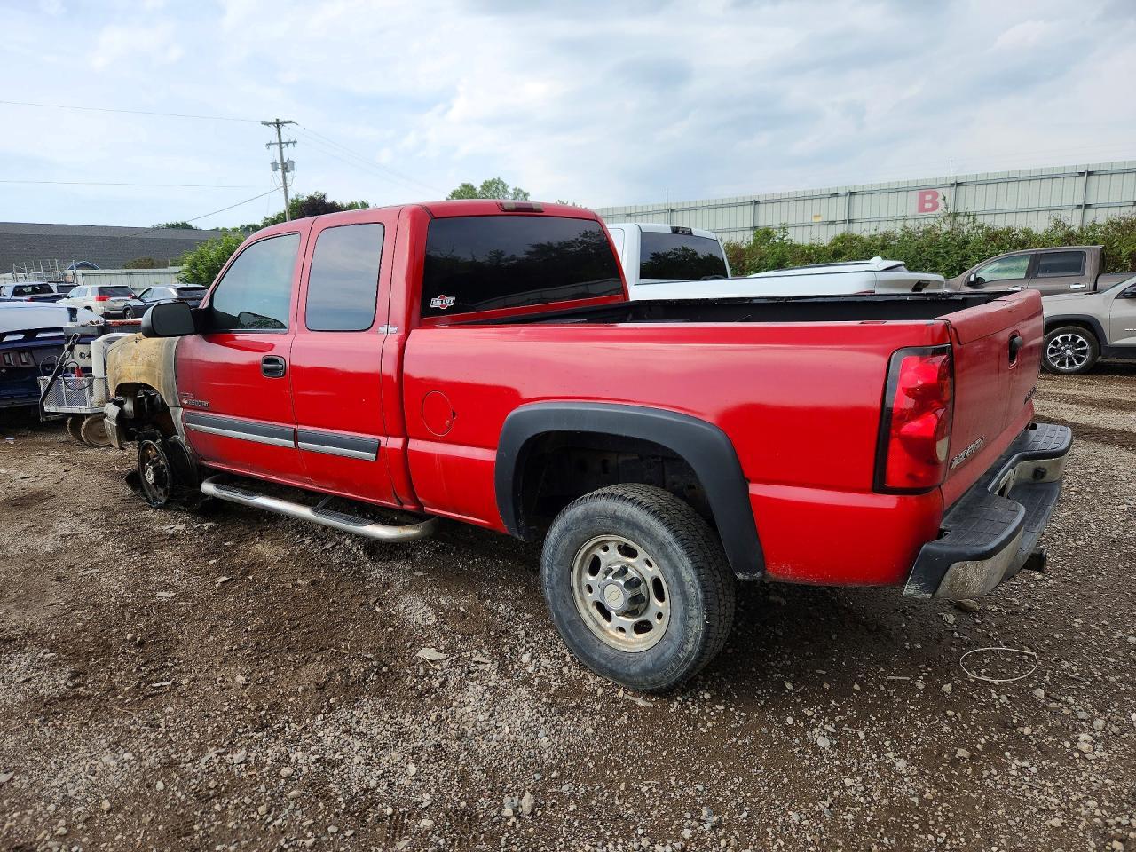 2005 Chevrolet Silverado K2500 Heavy Duty - Image 2