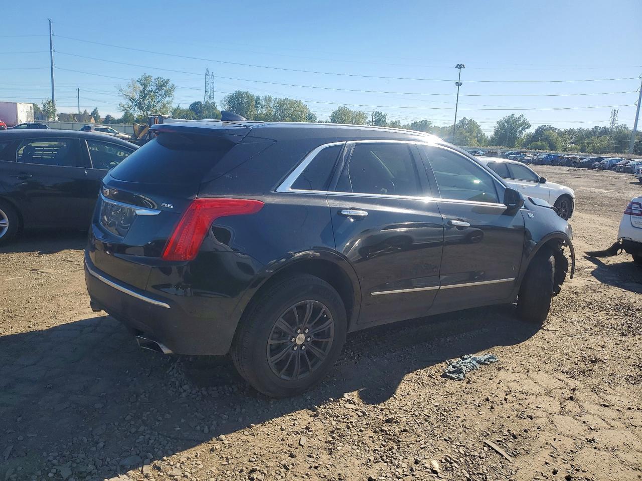 2017 Cadillac Xt5 Luxury - Фото 3